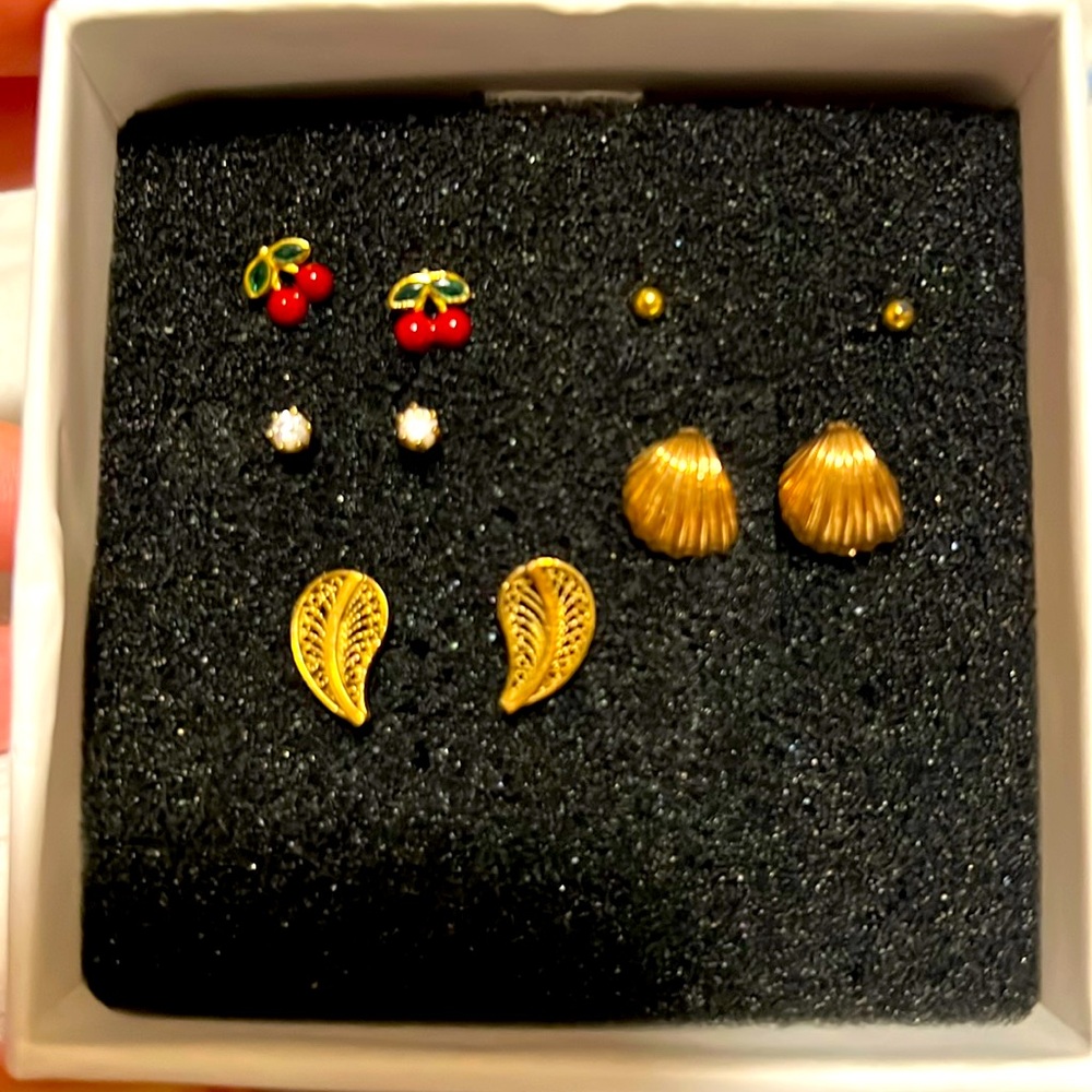 Earring Set Gold Red Cherry Leaf Shell and Colorful Hoops